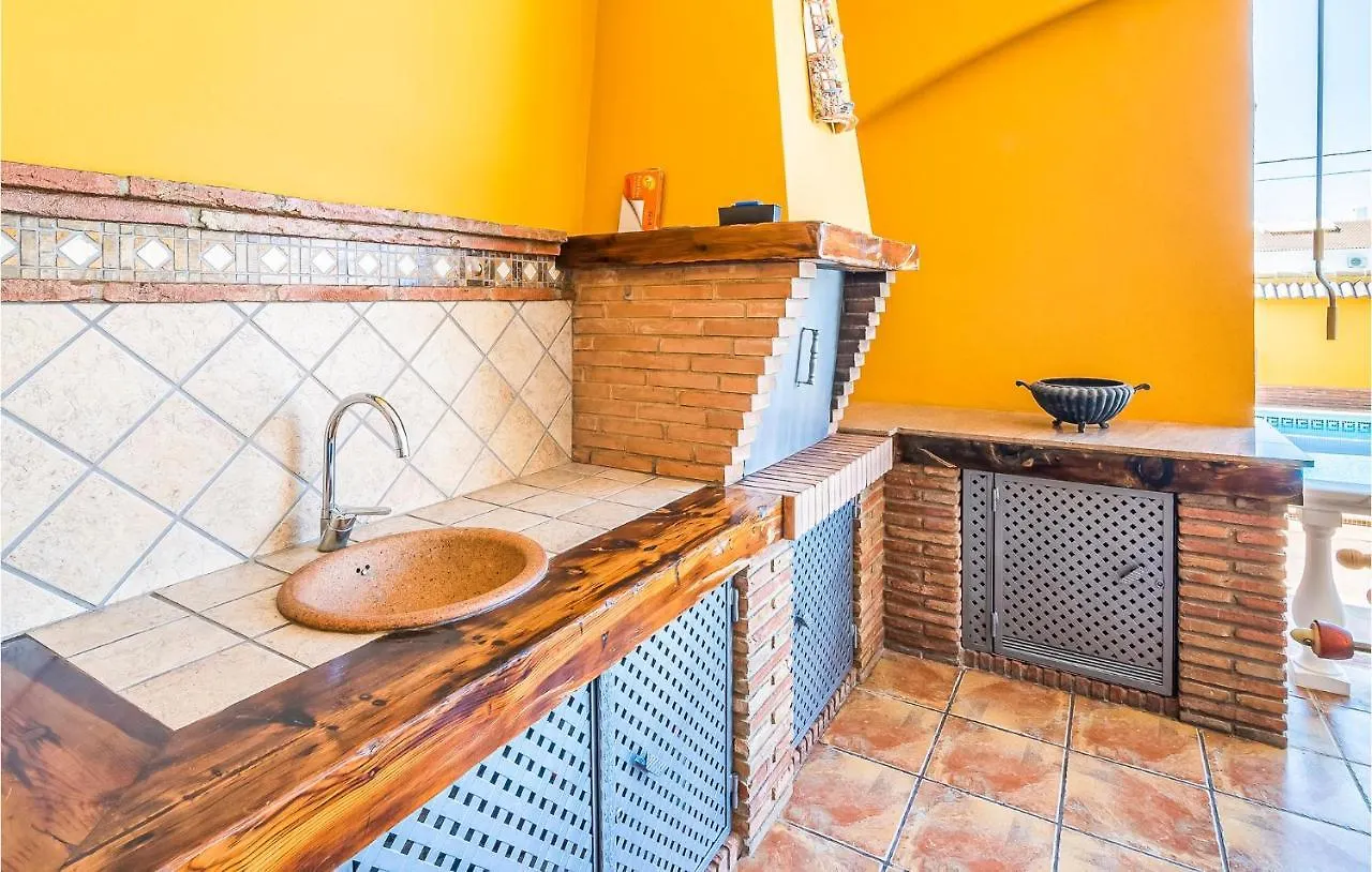 Cozy Home In Priego De Cordoba With Wifi